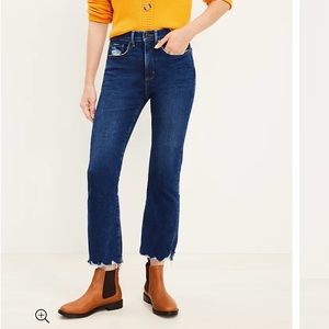 NWT Petite Chewed Hem High Rise Kick Crop Jeans in Destructed Mid Wash